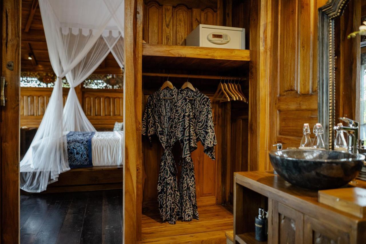 Airsania Ubud Antique Villas Екстер'єр фото