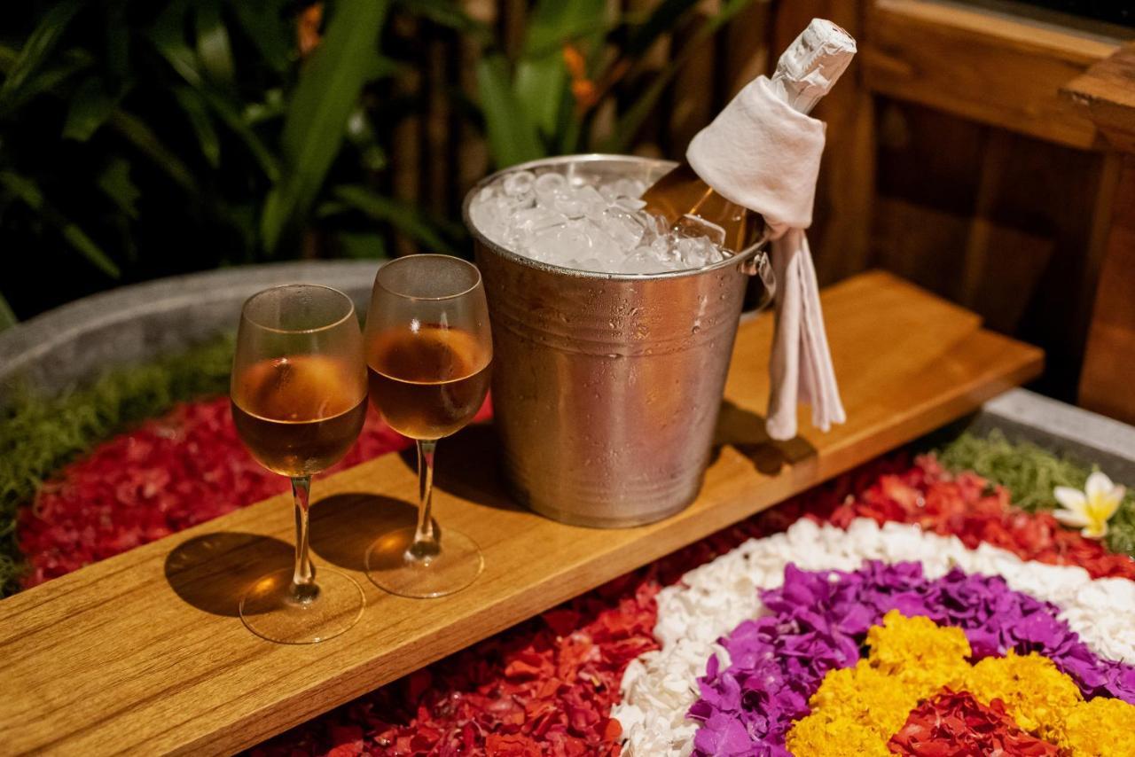 Airsania Ubud Antique Villas Екстер'єр фото