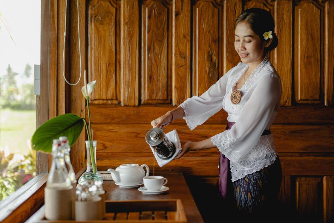 Airsania Ubud Antique Villas Екстер'єр фото